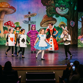 Alice in Wonderland theme